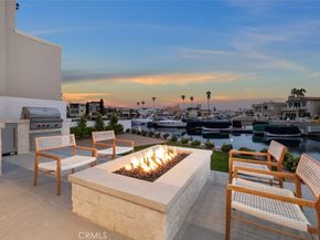 20 Balboa Coves, Newport Beach CA 92663