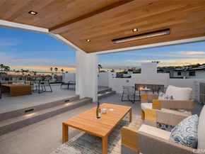 20 Balboa Coves, Newport Beach CA 92663