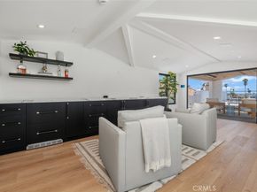 20 Balboa Coves, Newport Beach CA 92663
