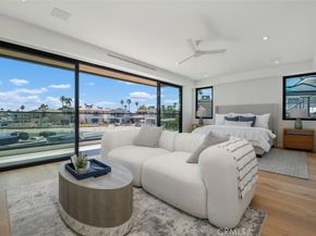 20 Balboa Coves, Newport Beach CA 92663