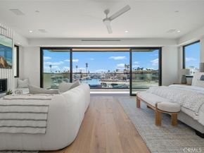 20 Balboa Coves, Newport Beach CA 92663