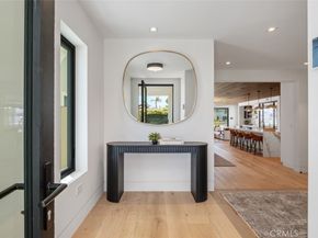 20 Balboa Coves, Newport Beach CA 92663