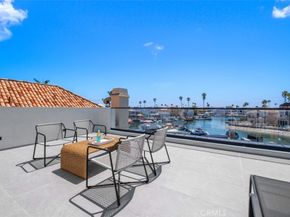 20 Balboa Coves, Newport Beach CA 92663