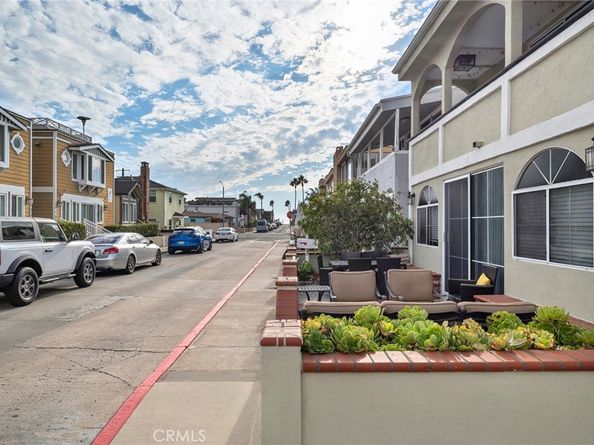 213 41st, Newport Beach CA 92663