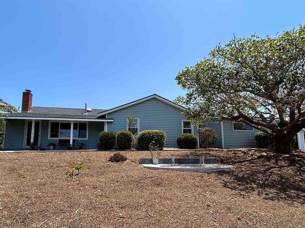 1643 Mesa Verde Dr., Vista CA 92084