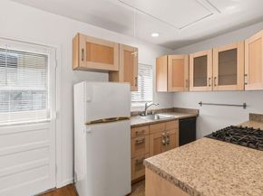 215 223 Lolita Street, Encinitas CA 92024