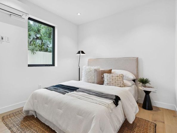 2052 Montgomery Avenue, Cardiff By The Sea CA 92007