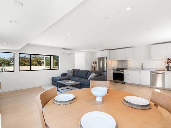 2052 Montgomery Avenue, Cardiff By The Sea CA 92007