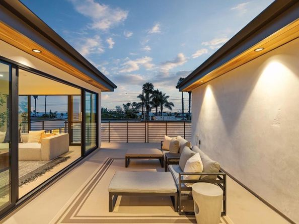 2052 Montgomery Avenue, Cardiff By The Sea CA 92007