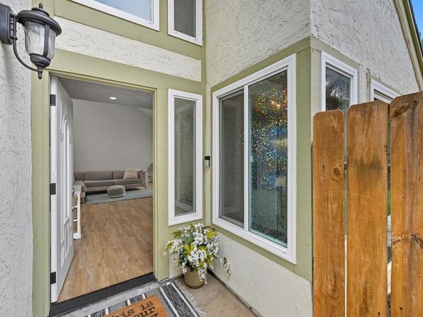 1213 Rembrandt, Escondido CA 92026