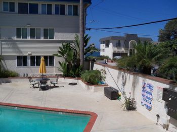 3920 Riviera Drive