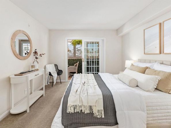 7757 Eads Avenue C4, La Jolla CA 92037