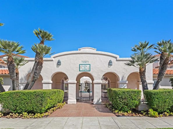 7757 Eads Avenue C4, La Jolla CA 92037