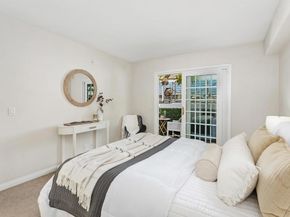 7757 Eads Avenue C4, La Jolla CA 92037