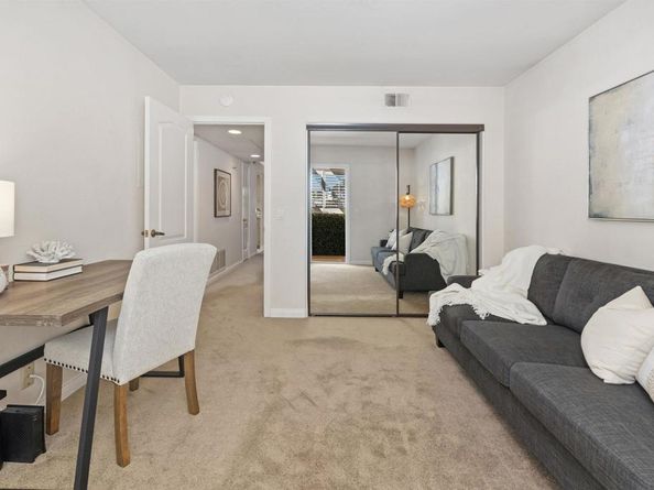 7757 Eads Avenue C4, La Jolla CA 92037