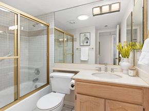 7757 Eads Avenue C4, La Jolla CA 92037