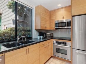 675 sierra 15, Solana Beach CA 92075