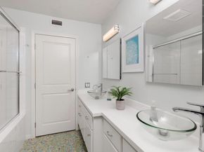 675 sierra 15, Solana Beach CA 92075