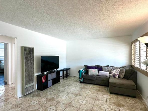 1745 Flower St, Escondido CA 92027