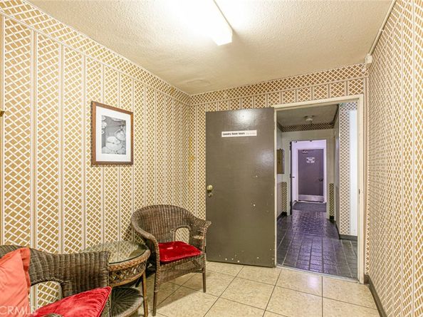 365 Burchett Street 217, Glendale CA 91203