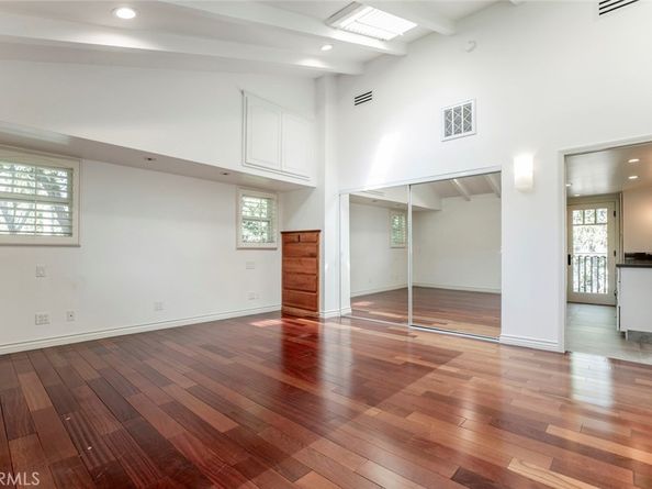 21301 Bermuda, Chatsworth CA 91311