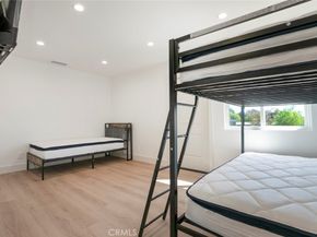 21301 Bermuda, Chatsworth CA 91311