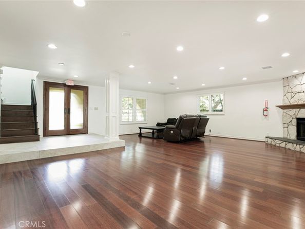 21301 Bermuda, Chatsworth CA 91311