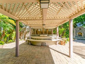 21301 Bermuda, Chatsworth CA 91311