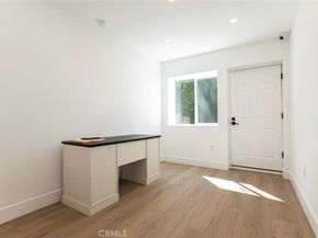21301 Bermuda, Chatsworth CA 91311