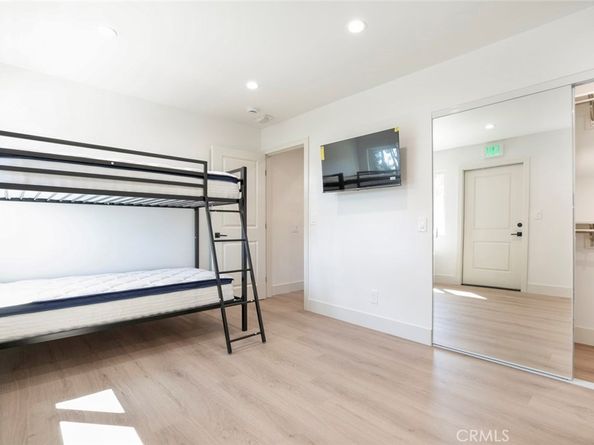 21301 Bermuda, Chatsworth CA 91311