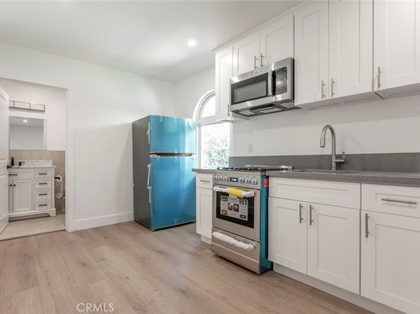 21301 Bermuda, Chatsworth CA 91311