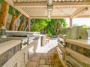 21301 Bermuda, Chatsworth CA 91311