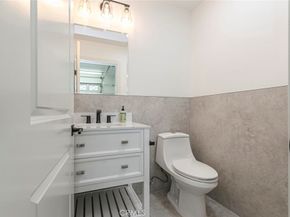 21301 Bermuda, Chatsworth CA 91311