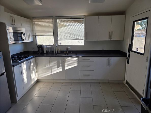 11100 Sheldon, Sun Valley CA 91352