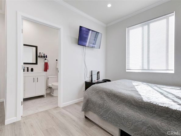 10531 Greenburn Avenue, Sunland CA 91040