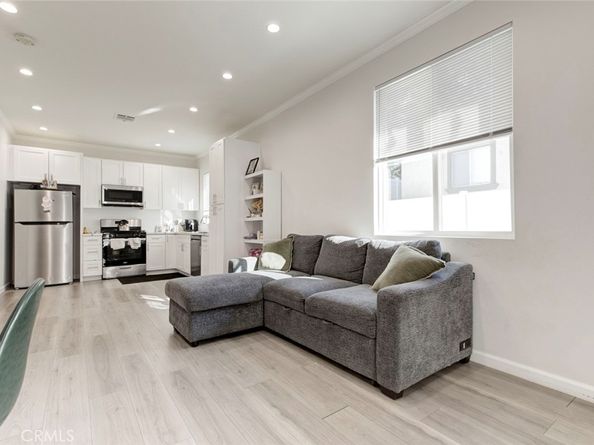 10531 Greenburn Avenue, Sunland CA 91040