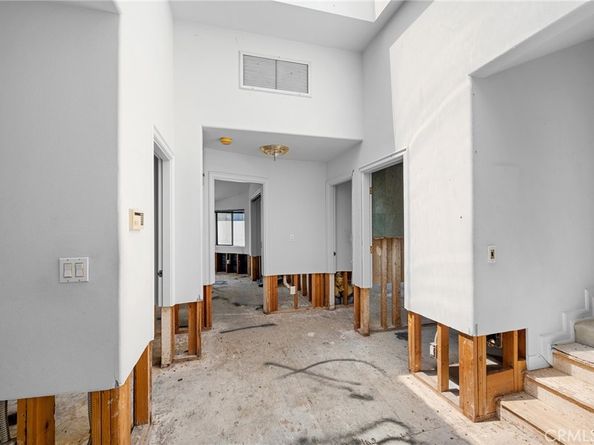 3323 Barnes Circle, Glendale CA 91208