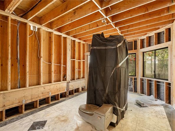 3323 Barnes Circle, Glendale CA 91208