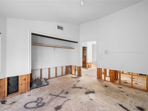 3323 Barnes Circle, Glendale CA 91208