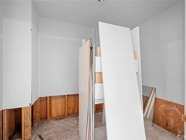 3323 Barnes Circle, Glendale CA 91208