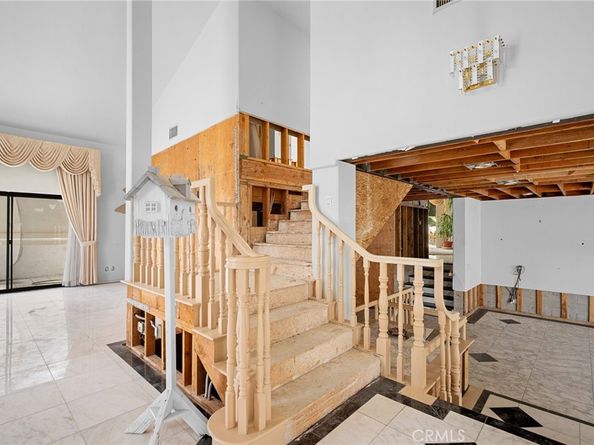 3323 Barnes Circle, Glendale CA 91208