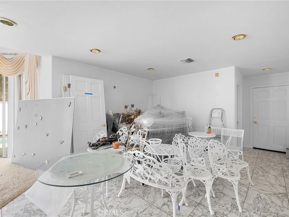 3323 Barnes Circle, Glendale CA 91208