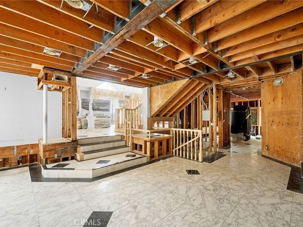 3323 Barnes Circle, Glendale CA 91208