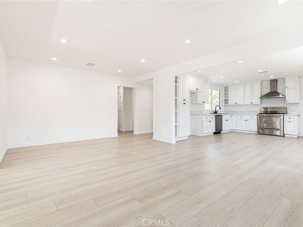 11127 Monogram Avenue, Granada Hills CA 91344