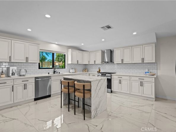 5226 Woodman Avenue, Sherman Oaks CA 91401
