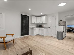 5226 Woodman Avenue, Sherman Oaks CA 91401