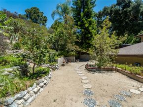 2719 Hollister Terrace, Glendale CA 91206