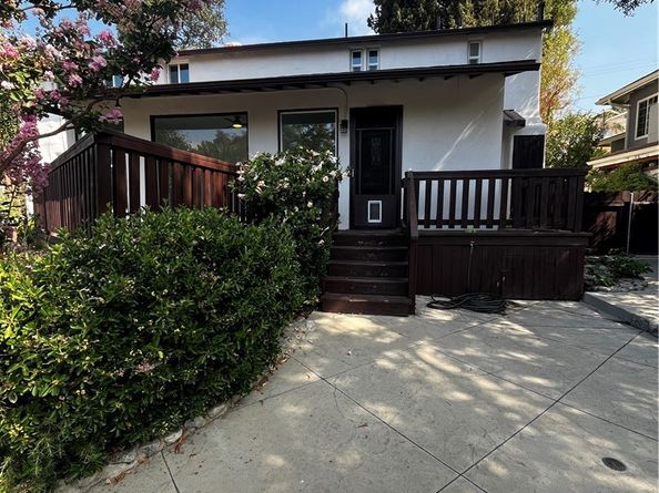 2430 Orange Avenue, La Crescenta CA 91214