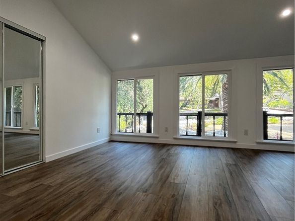 2430 Orange Avenue, La Crescenta CA 91214