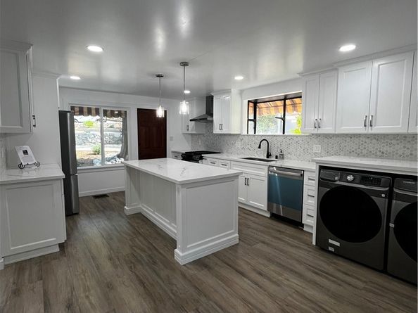 2430 Orange Avenue, La Crescenta CA 91214